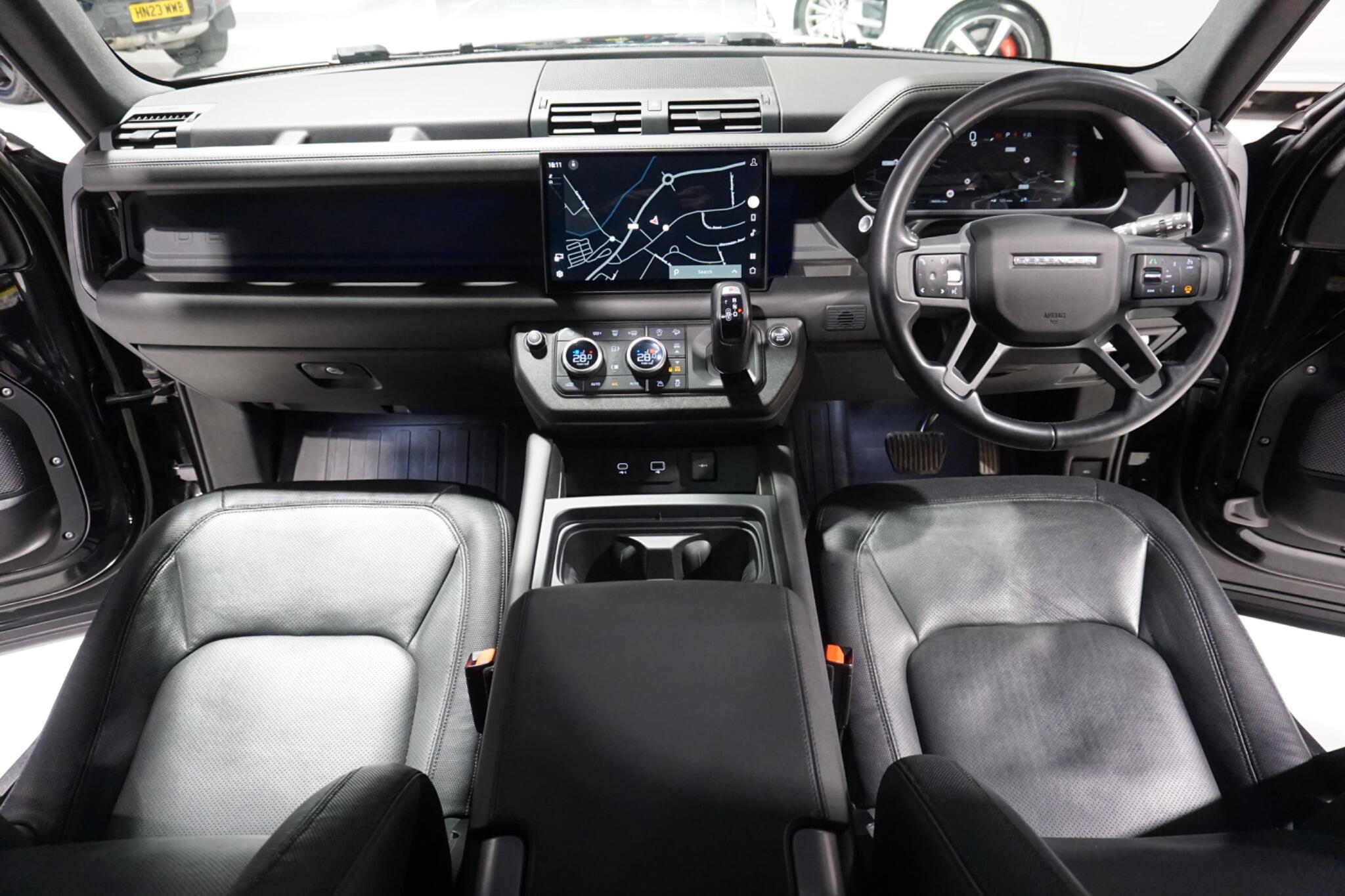 Land Rover Defender 110 3.0 D300 MHEV X-Dynamic HSE SUV 5dr Diesel Auto 4WD Euro 6 (s/s) (300 ps)